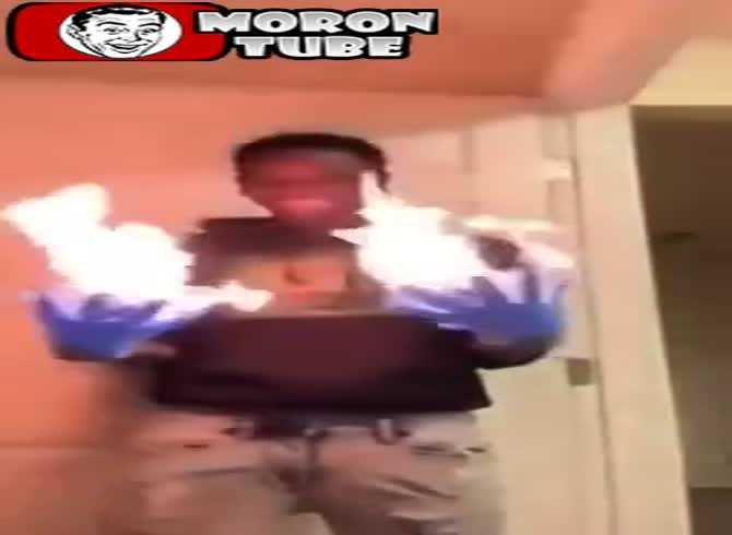 Video :Observe my superpowers! He lights his flat on fire while playing human torch